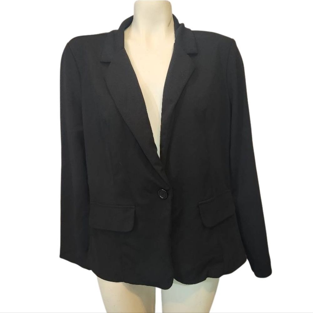 Elegant Black Women's Suit Jacket